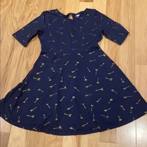 Old Navy super soft dress navy w/ gold arrows Sz 8